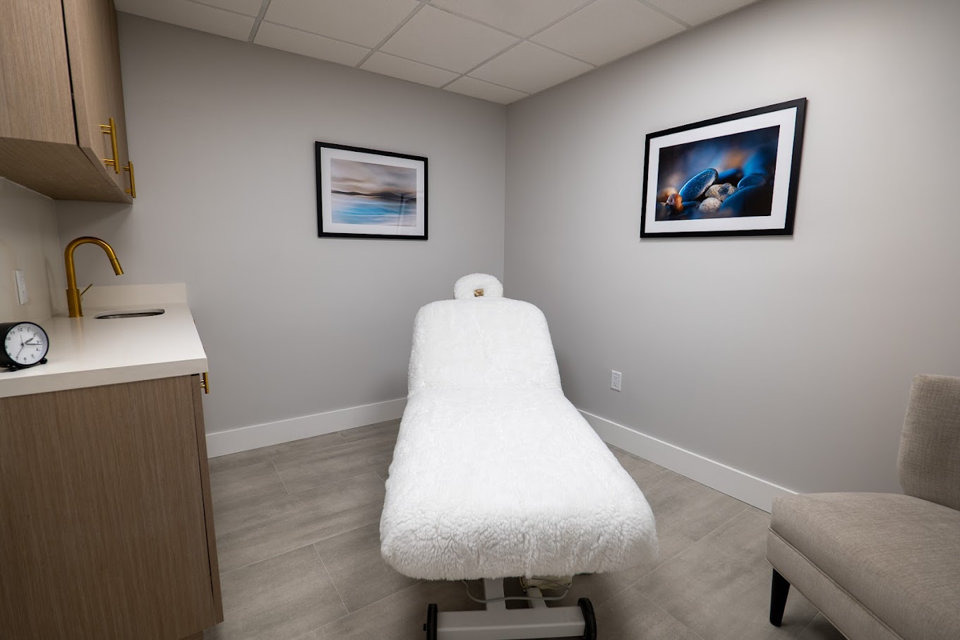 4 Person Private Office