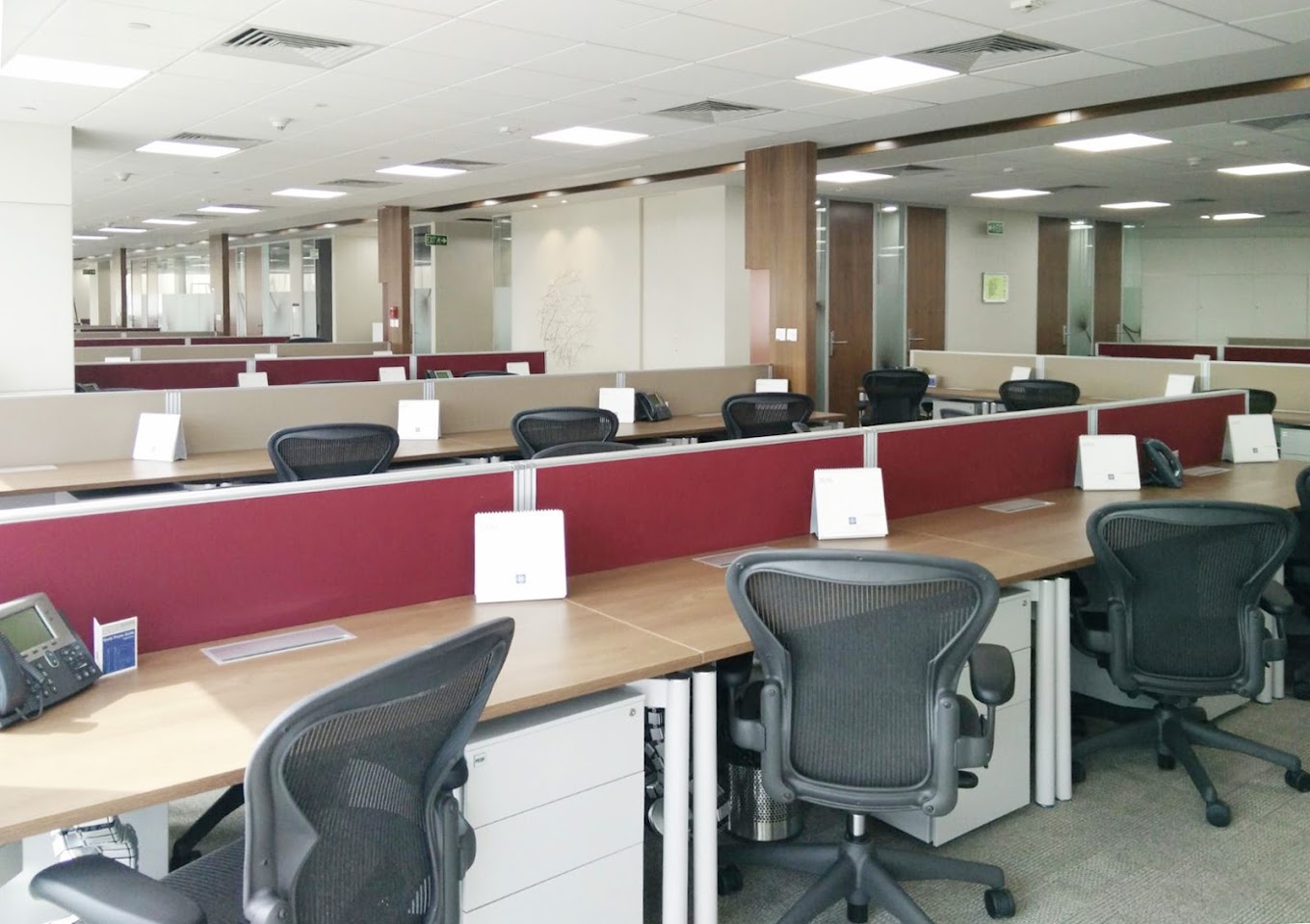 1 Person Coworking Desk