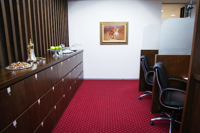 1 Person Coworking Desk