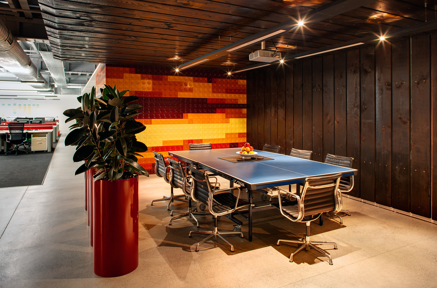 8 Person Shared Office