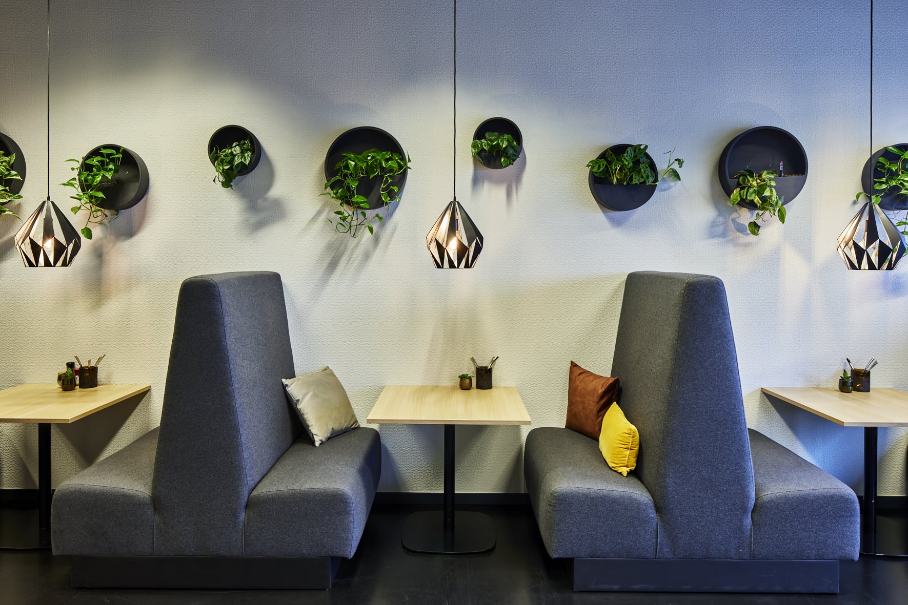 1 Person Shared Office