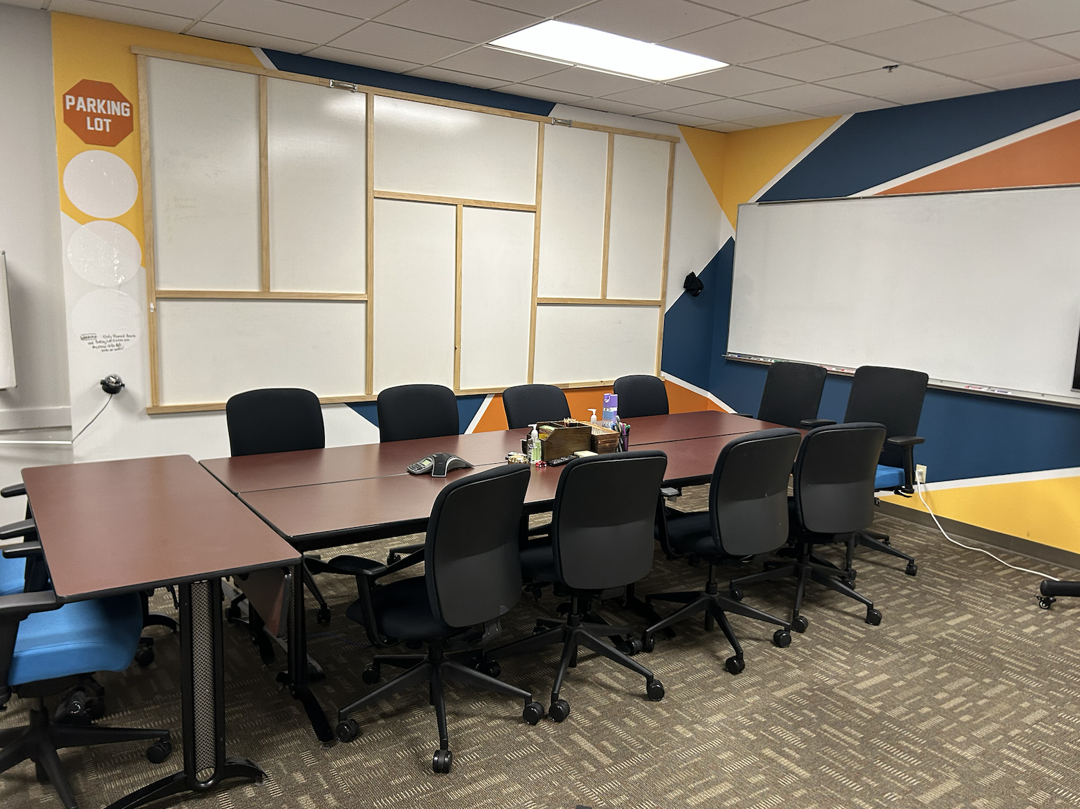 1 Person Coworking Space at 9511 Angola Ct, Indianapolis | Office Hub