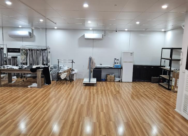 20 Person Private Office