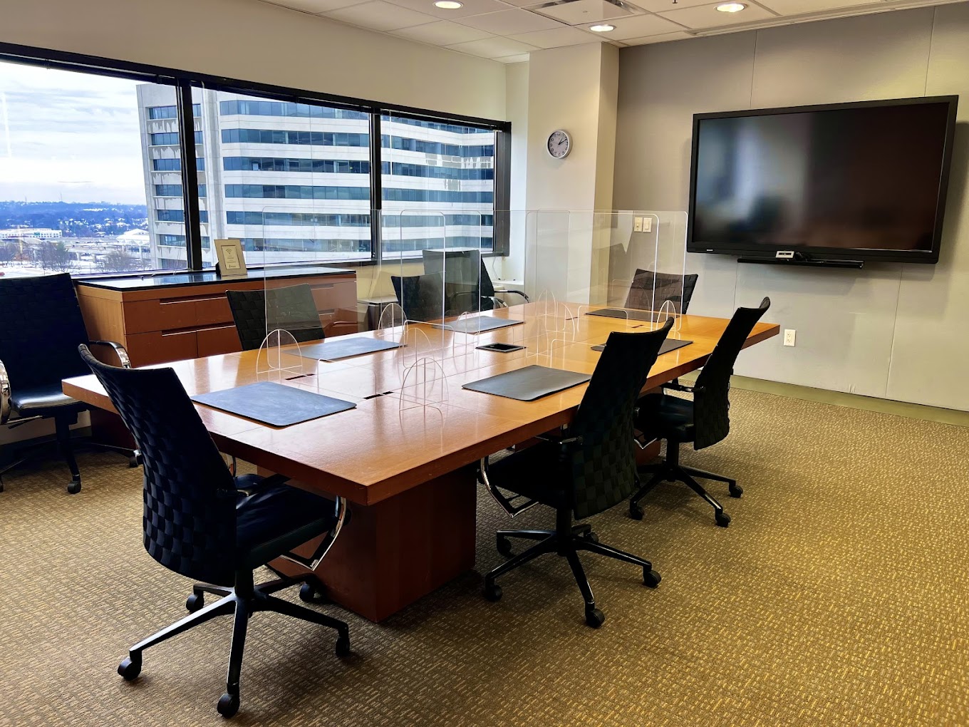 10 Person Private Office