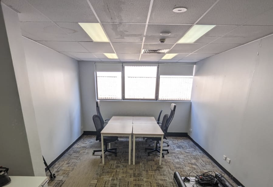 5 Person Private Office