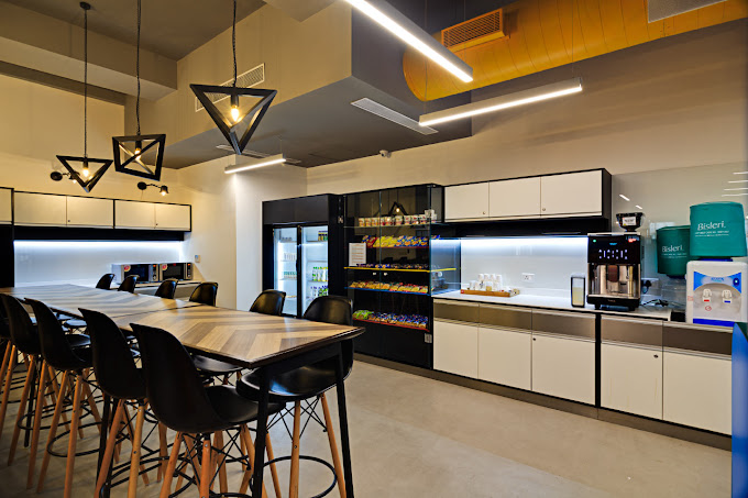 5 Person Private Office