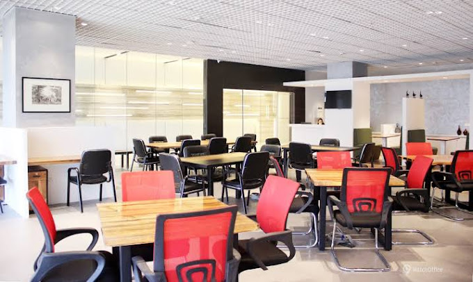 3 Person Coworking Desk