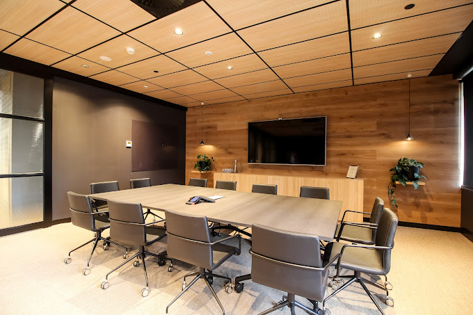 4 Person Private Office