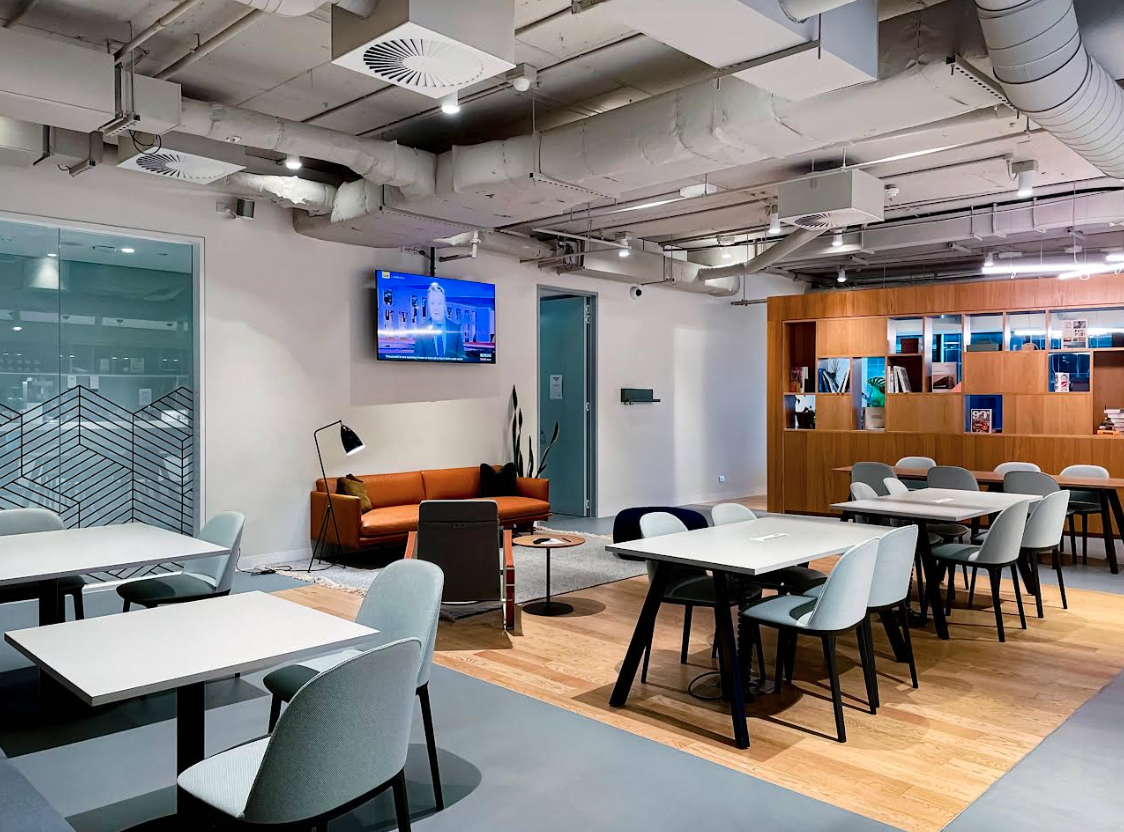 1 Person Coworking Desk