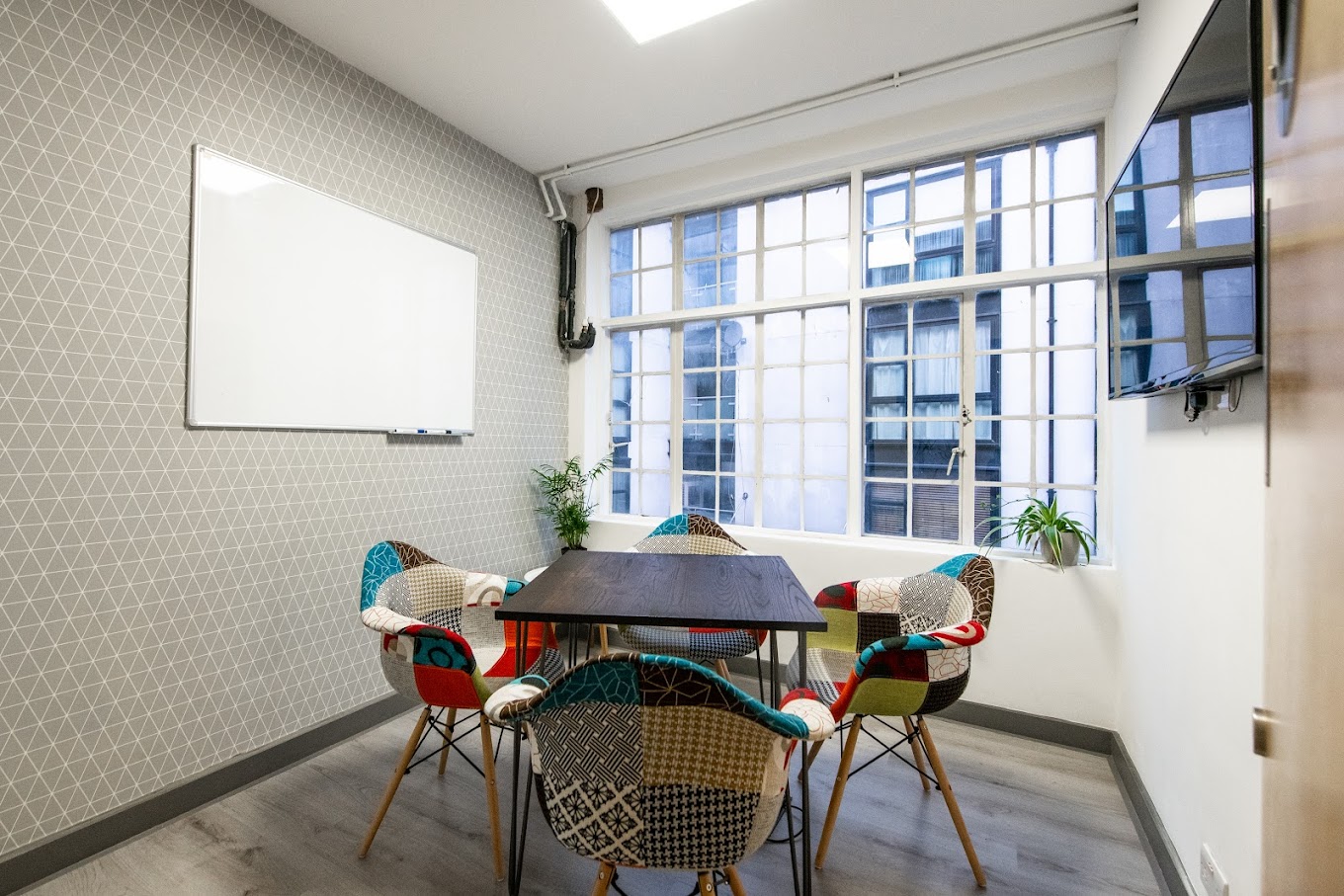 4 Person Coworking Desk