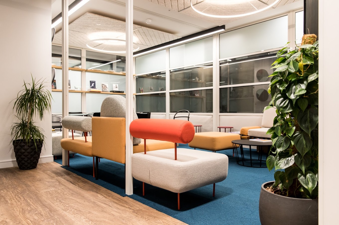 4 Person Coworking Desk