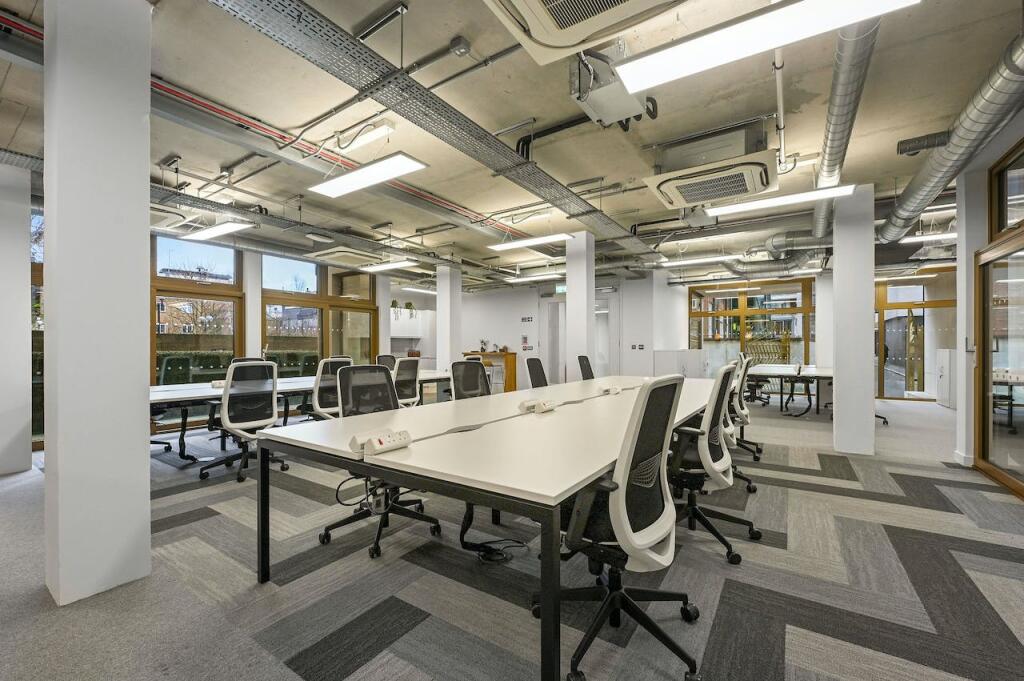 40 Person Managed Space