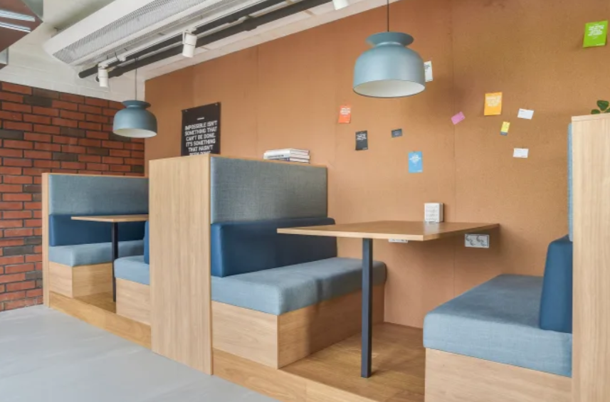 4 Person Private Office