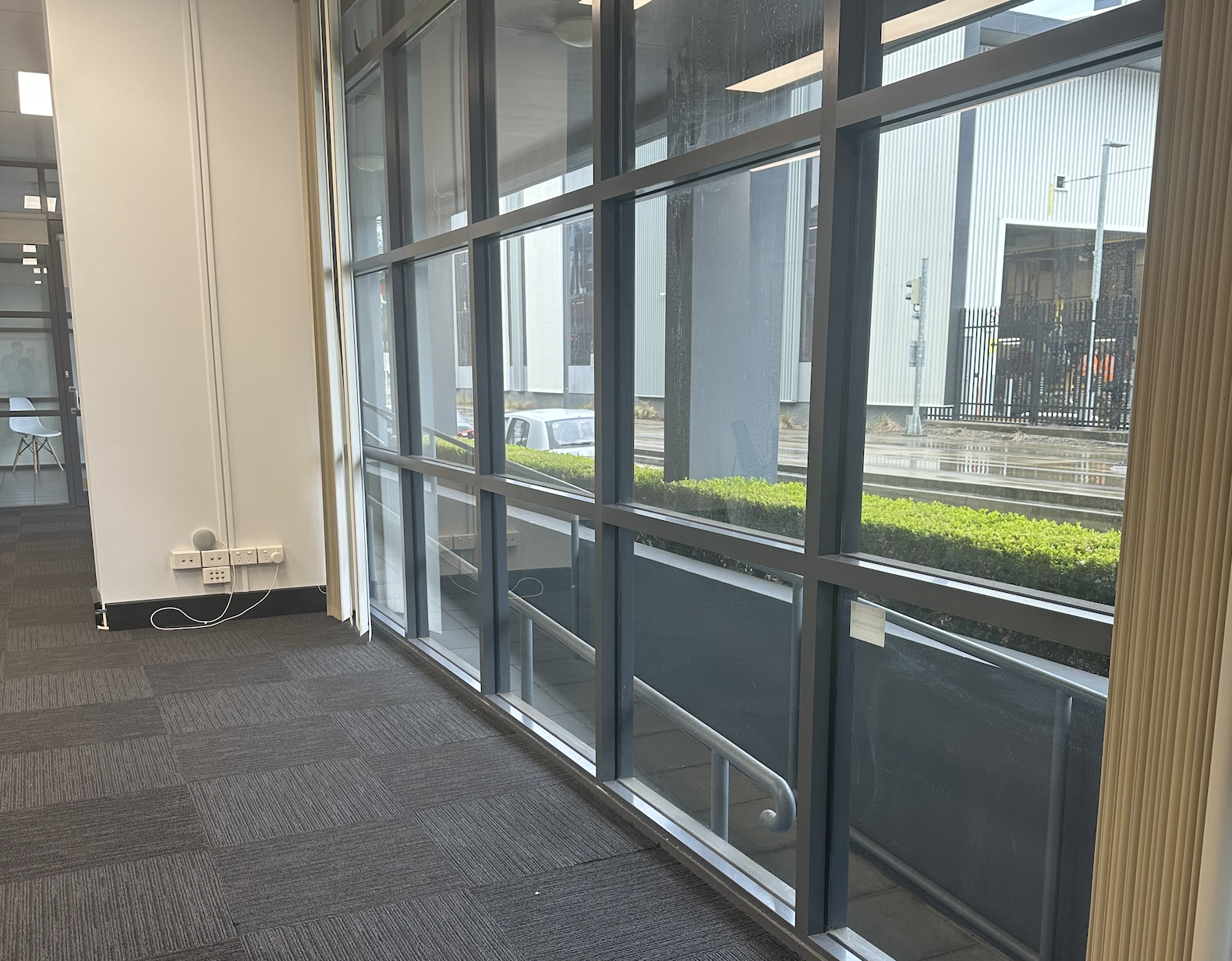 1 Person Coworking Desk