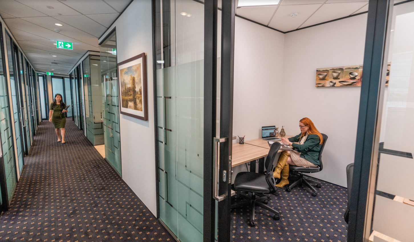 1 Person Private Office