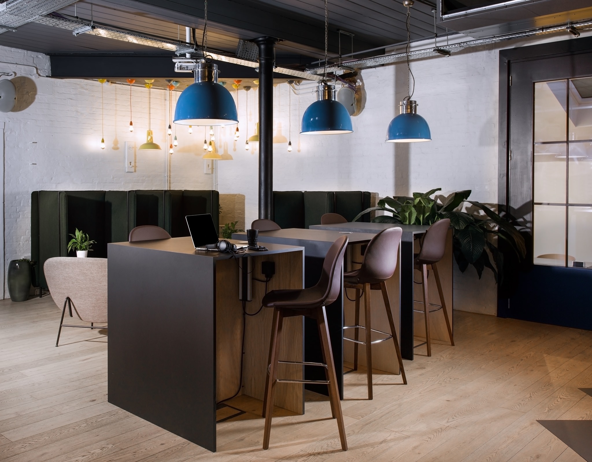 1 Person Coworking Desk