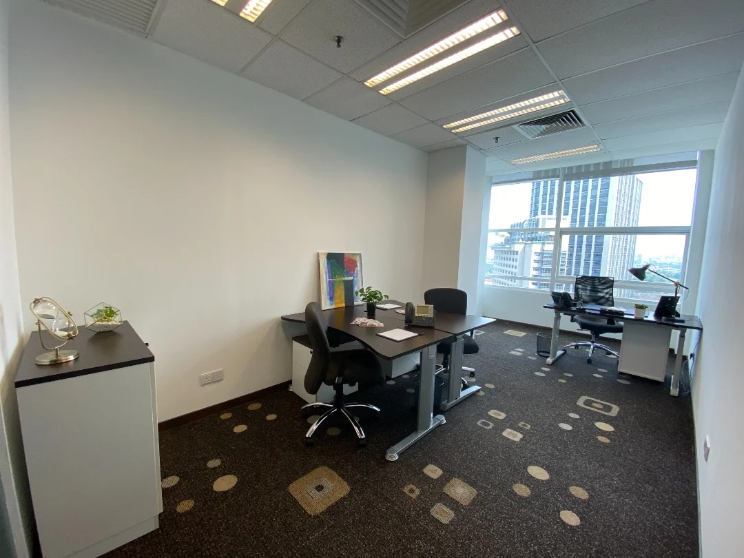 3 Person Private Office