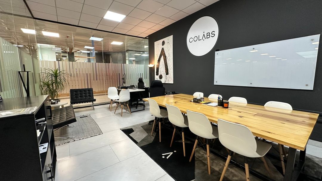 11 Person Private Office