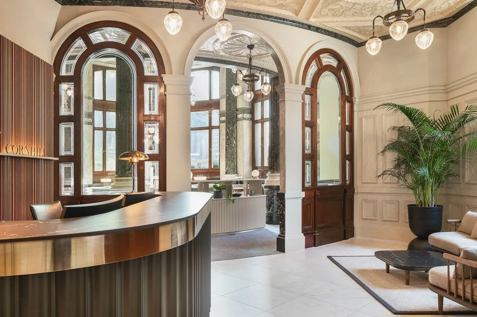 24 Person Private Office