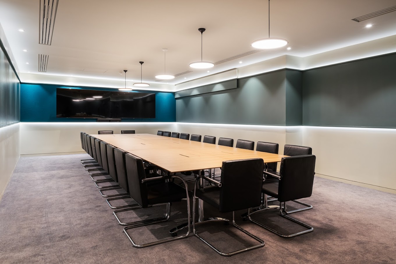 8 Person Managed Space at 1 Cornhill, City Of London | Office Hub