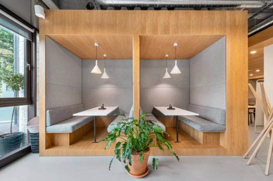 1 Person Private Office