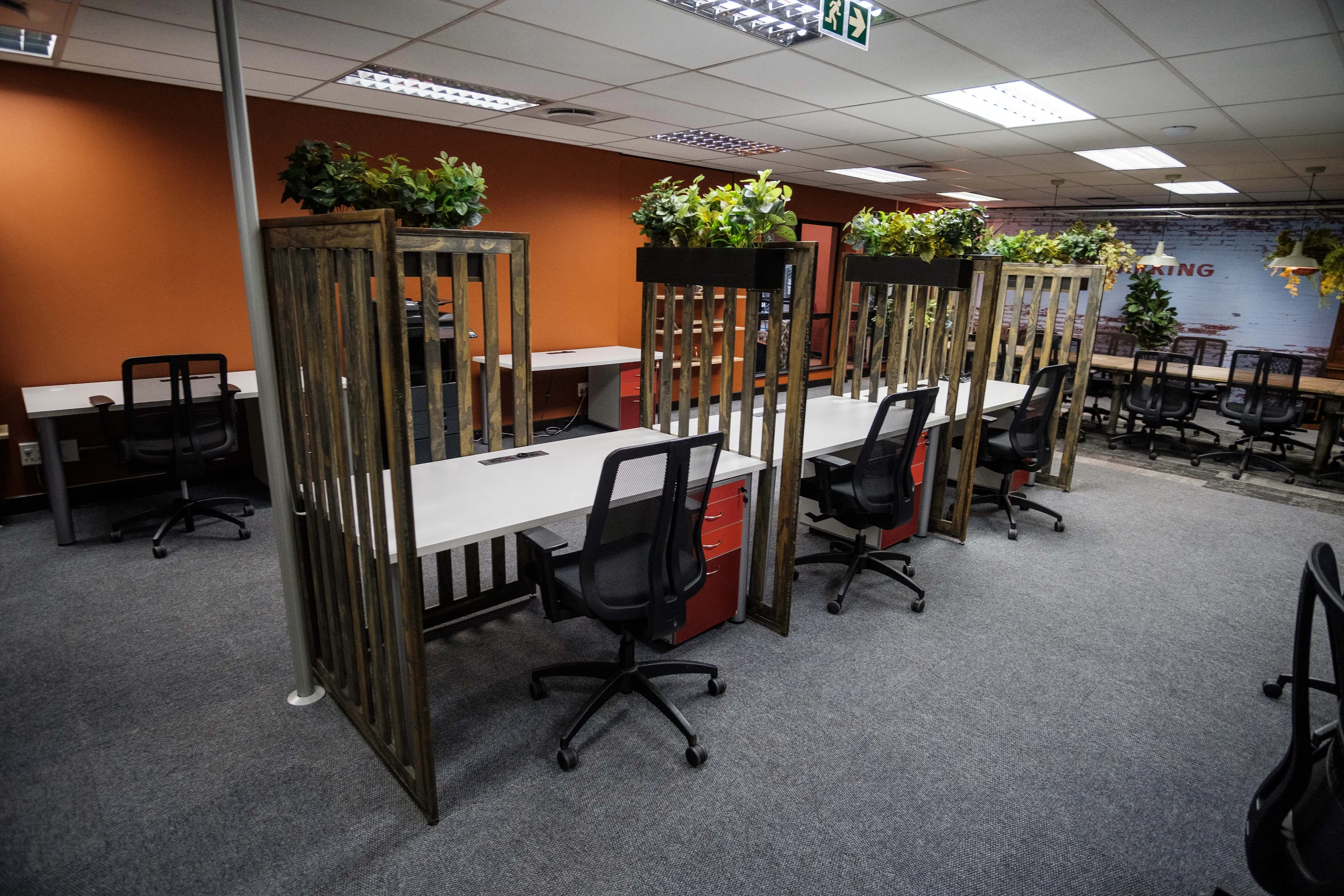 5 Person Coworking Desk