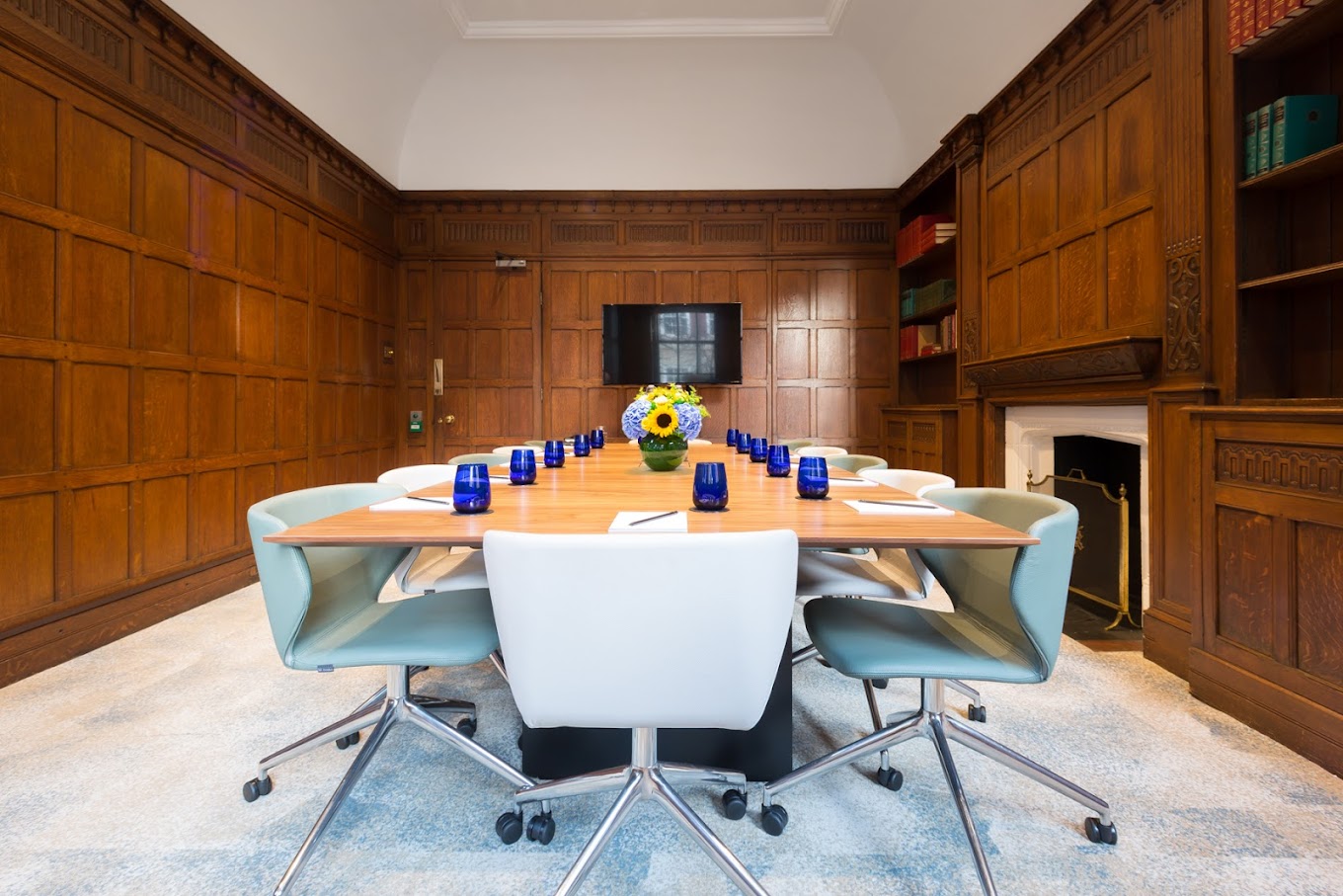 9 Person Private Office