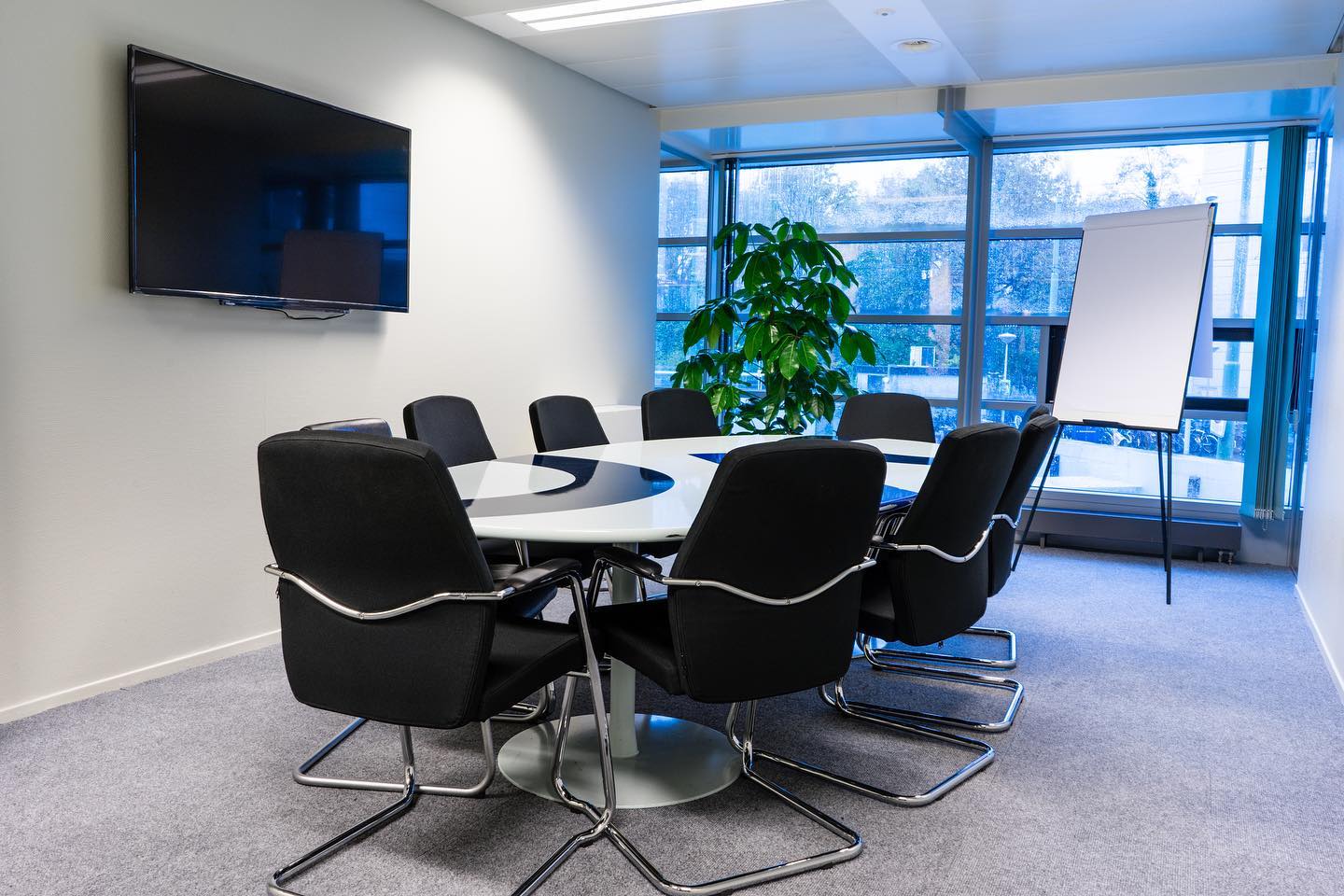 5 Person Private Office