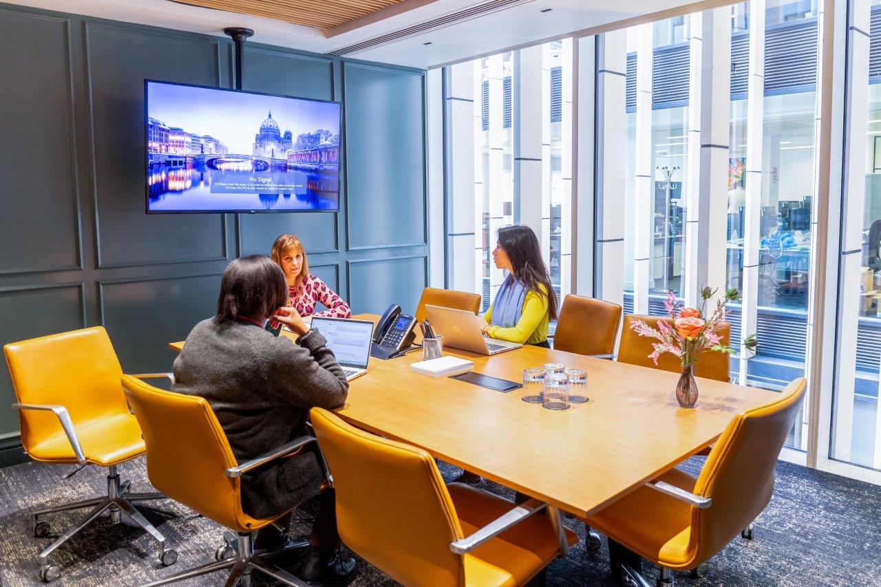 28 Person Private Office