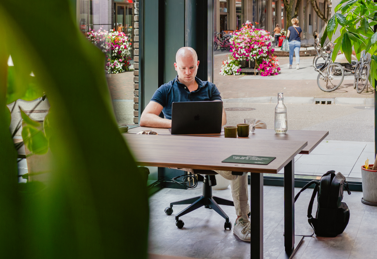13 Person Coworking Desk
