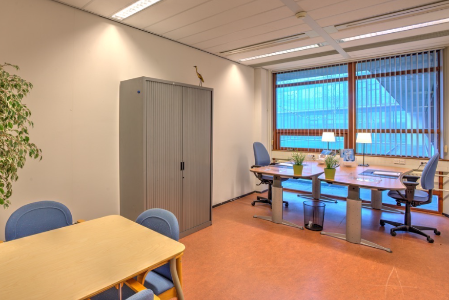 5 Person Private Office