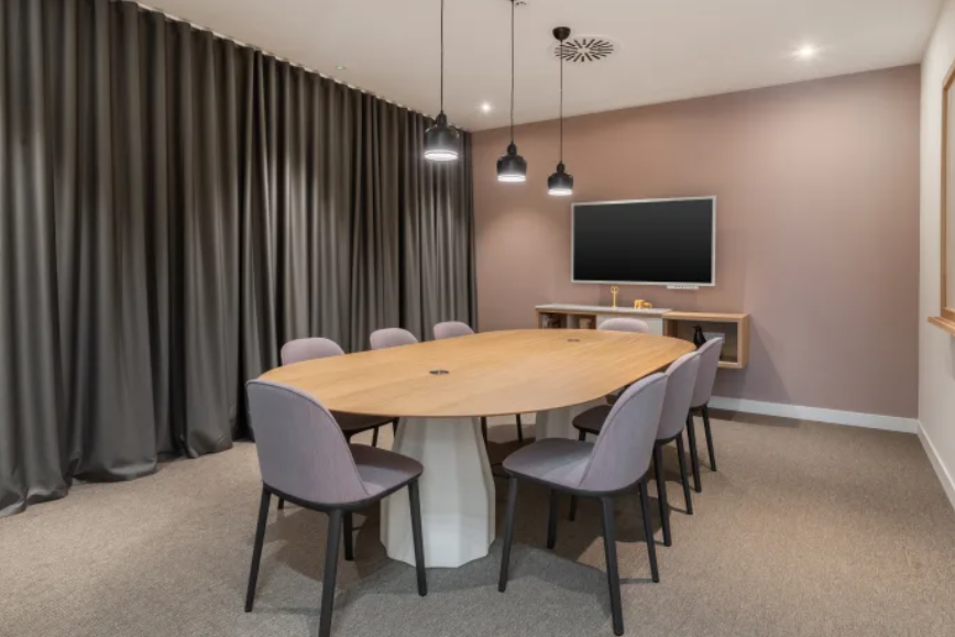 1 Person Private Office