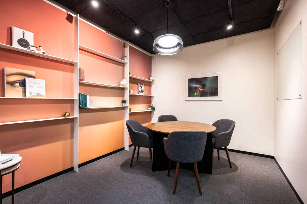 5 Person Private Office