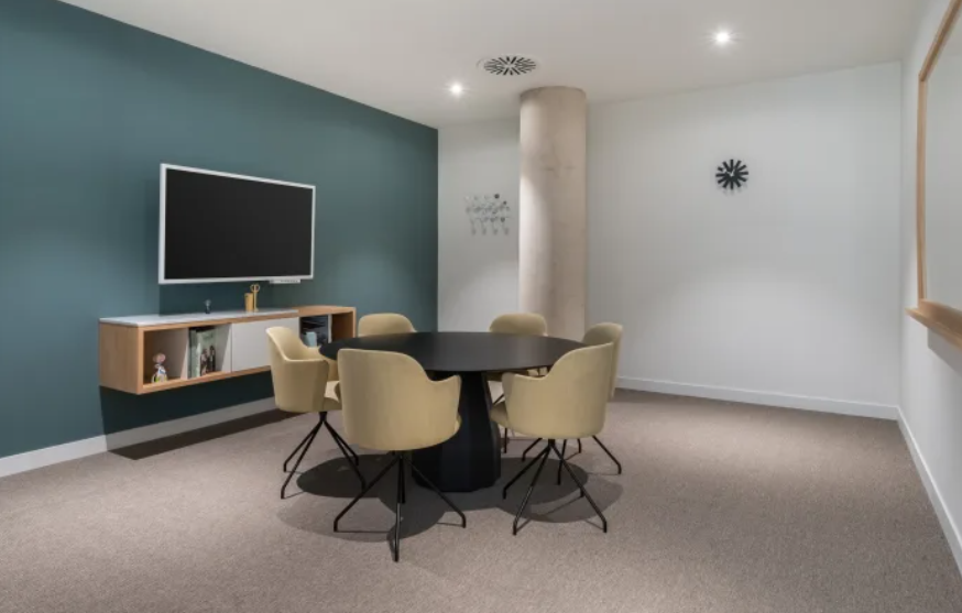 5 Person Private Office