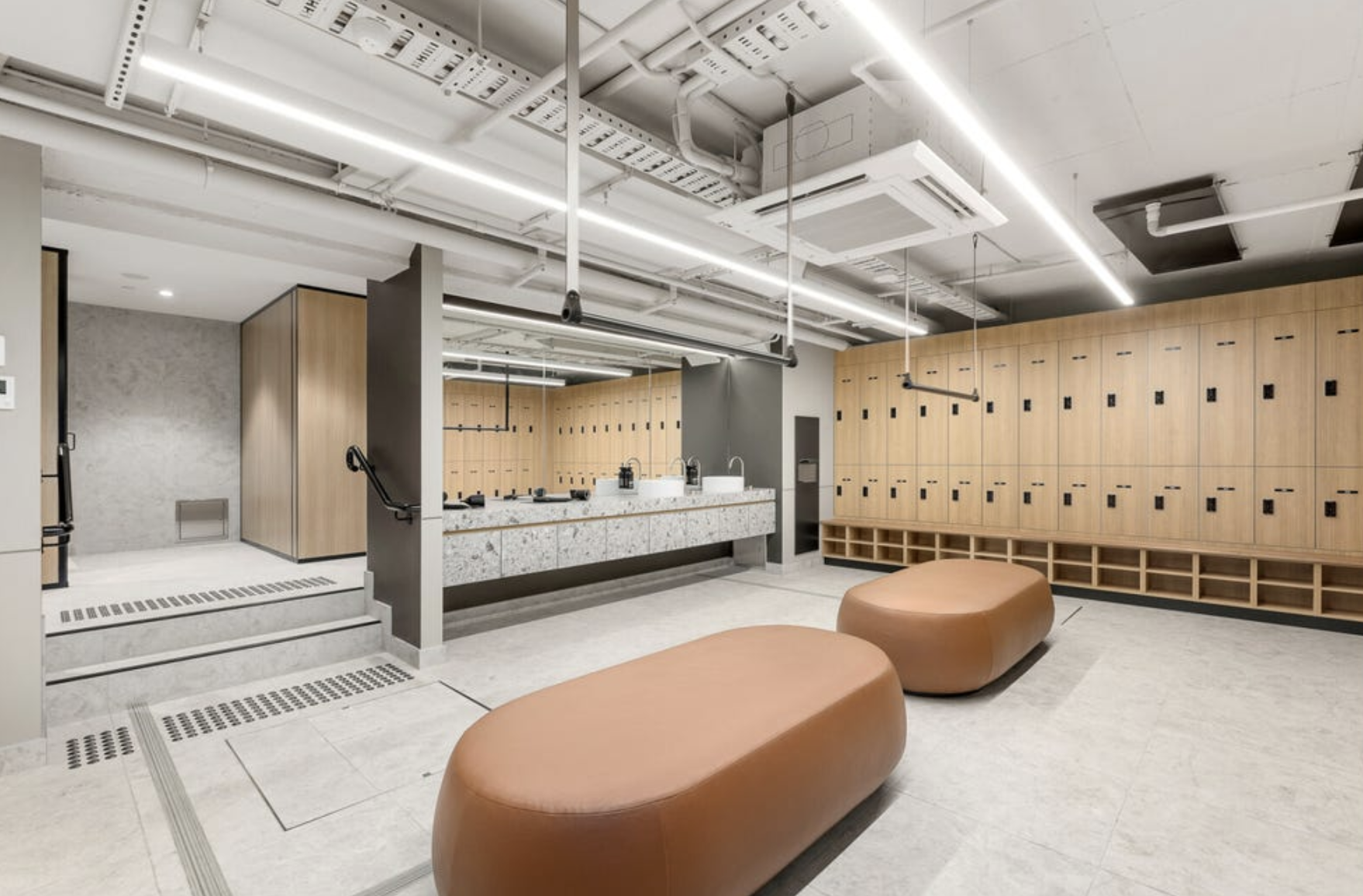 7 Person Coworking Desk