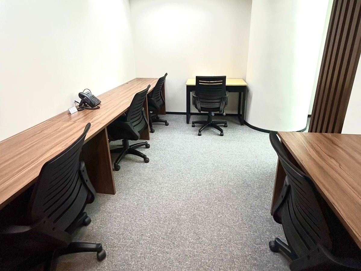 6 Person Private Office