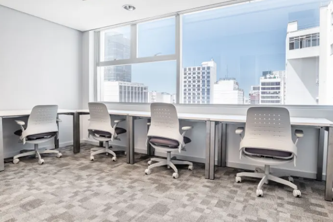 7 Person Private Office