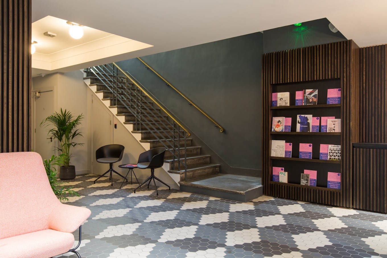 24 Person Enterprise Suite