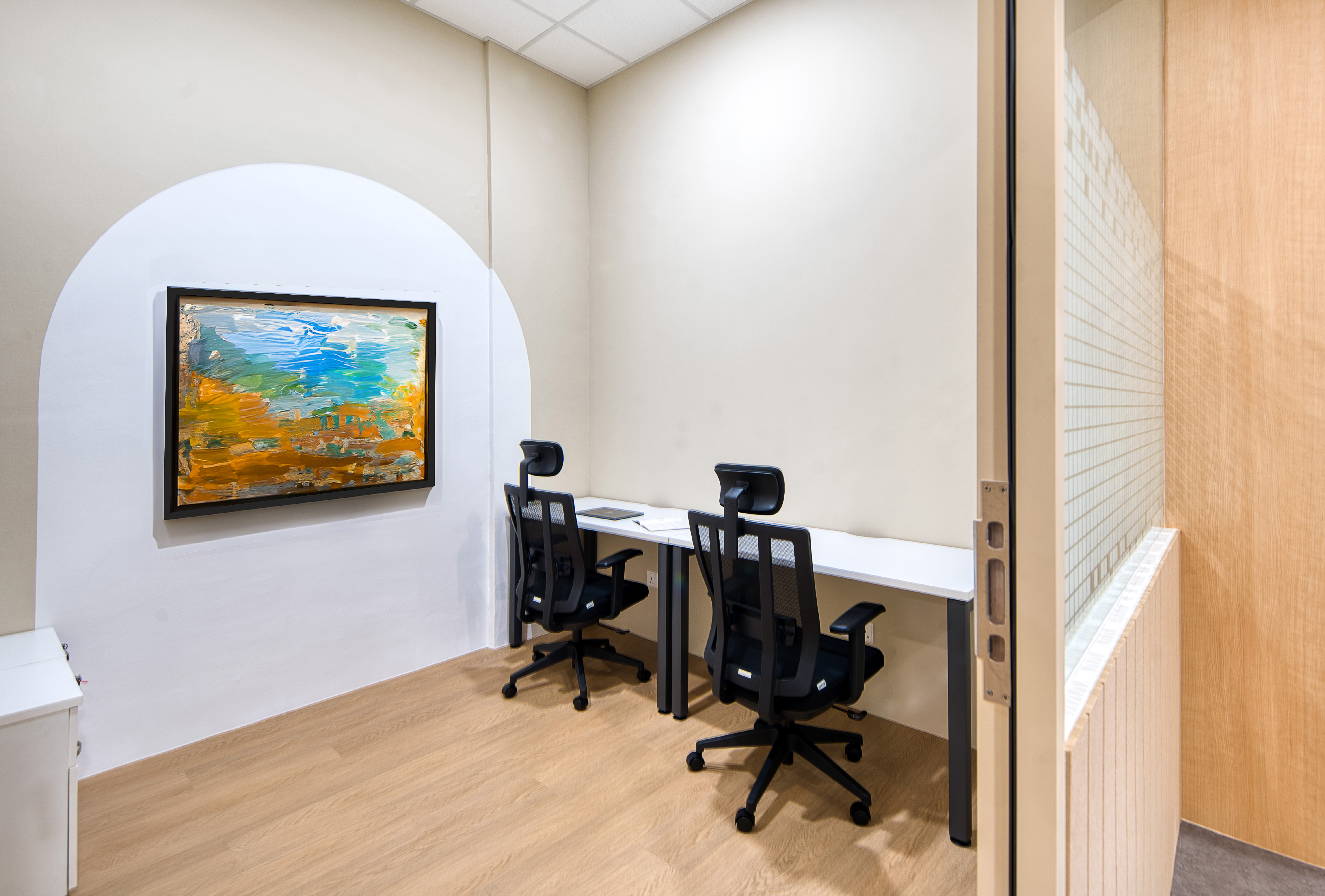 4 Person Private Office