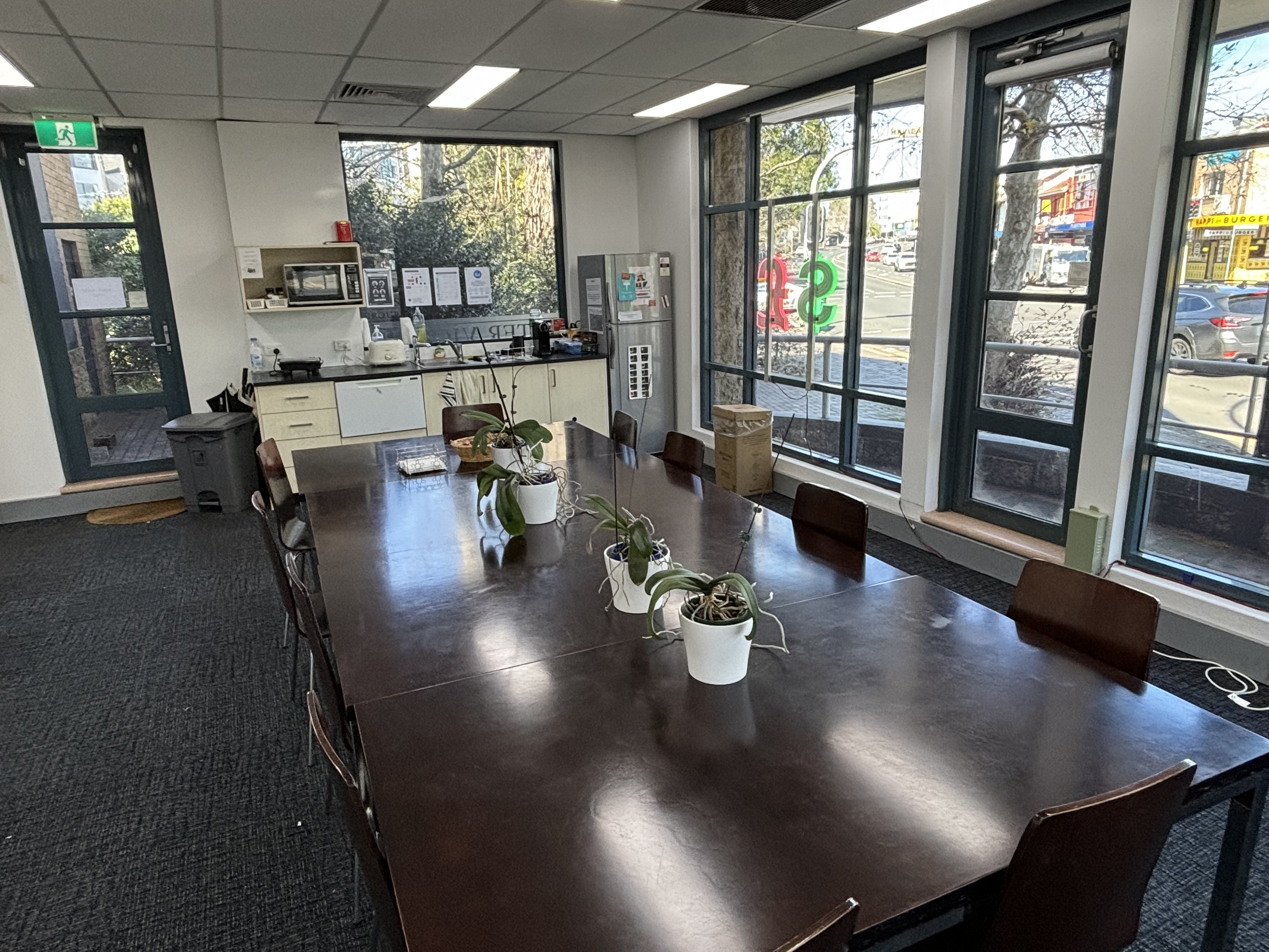 1 Person Coworking Desk