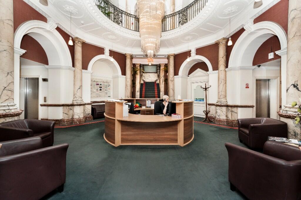 1 Person Coworking Desk