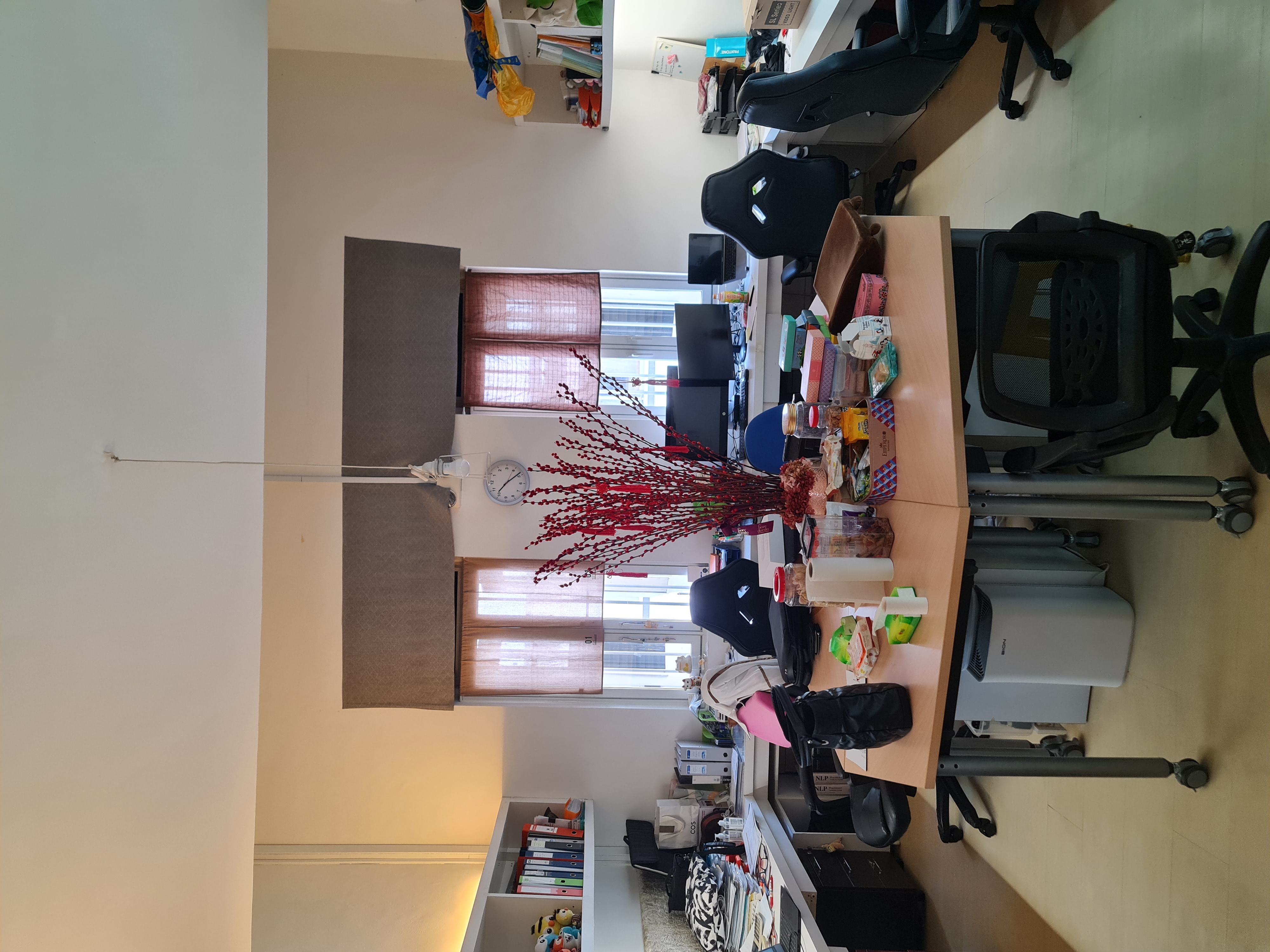 6 Person Shared Office