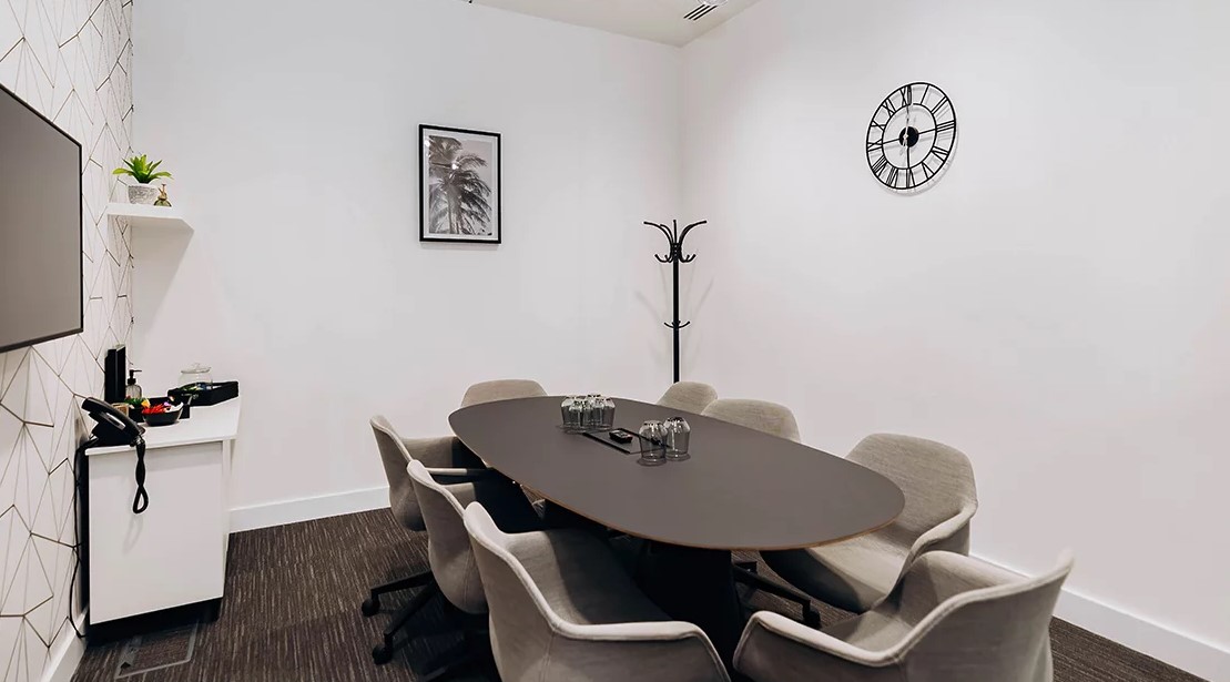 11 Person Private Office