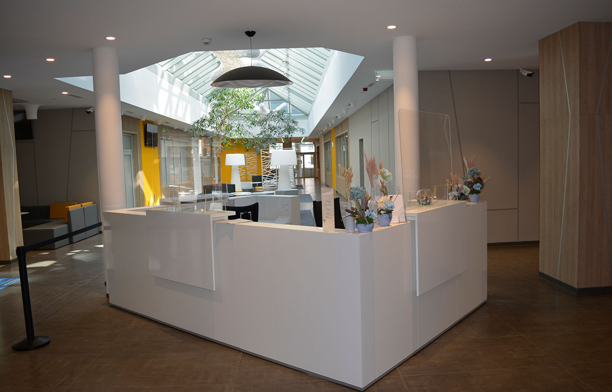 4 Person Private Office