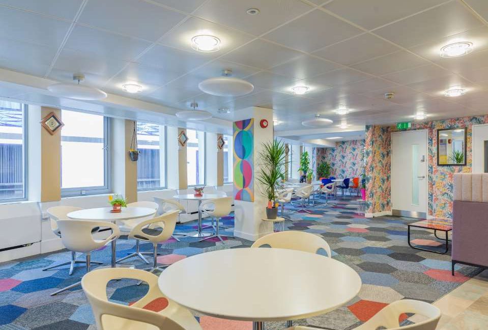 12 Person Sublet Office