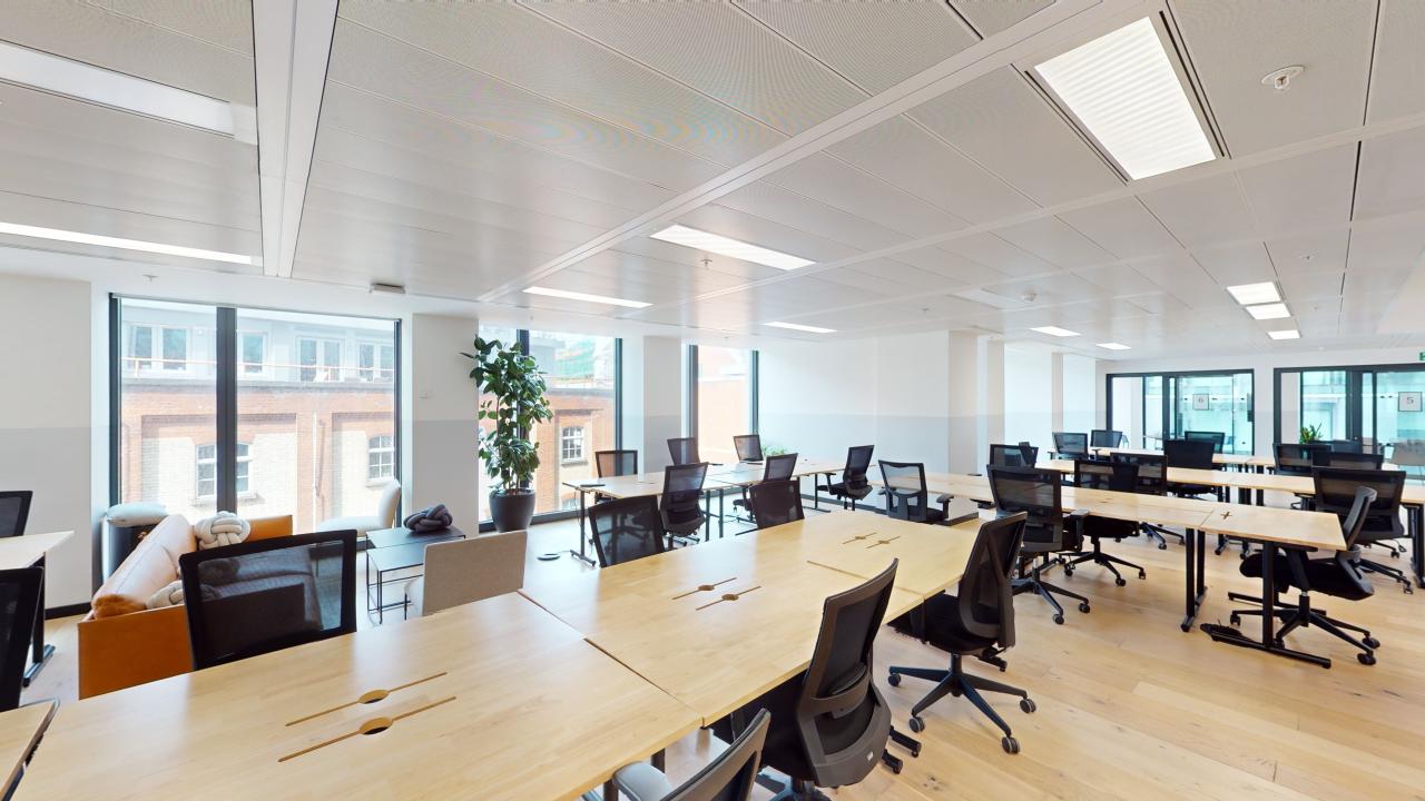 4 Person Private Office