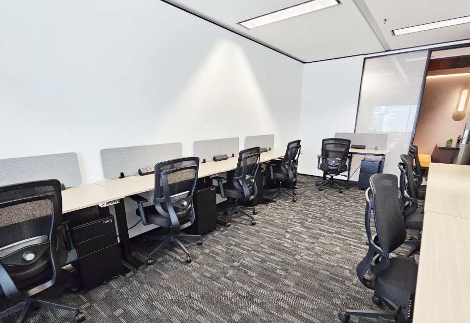 6 Person Private Office at 152 Beach Road, Singapore | Office Hub