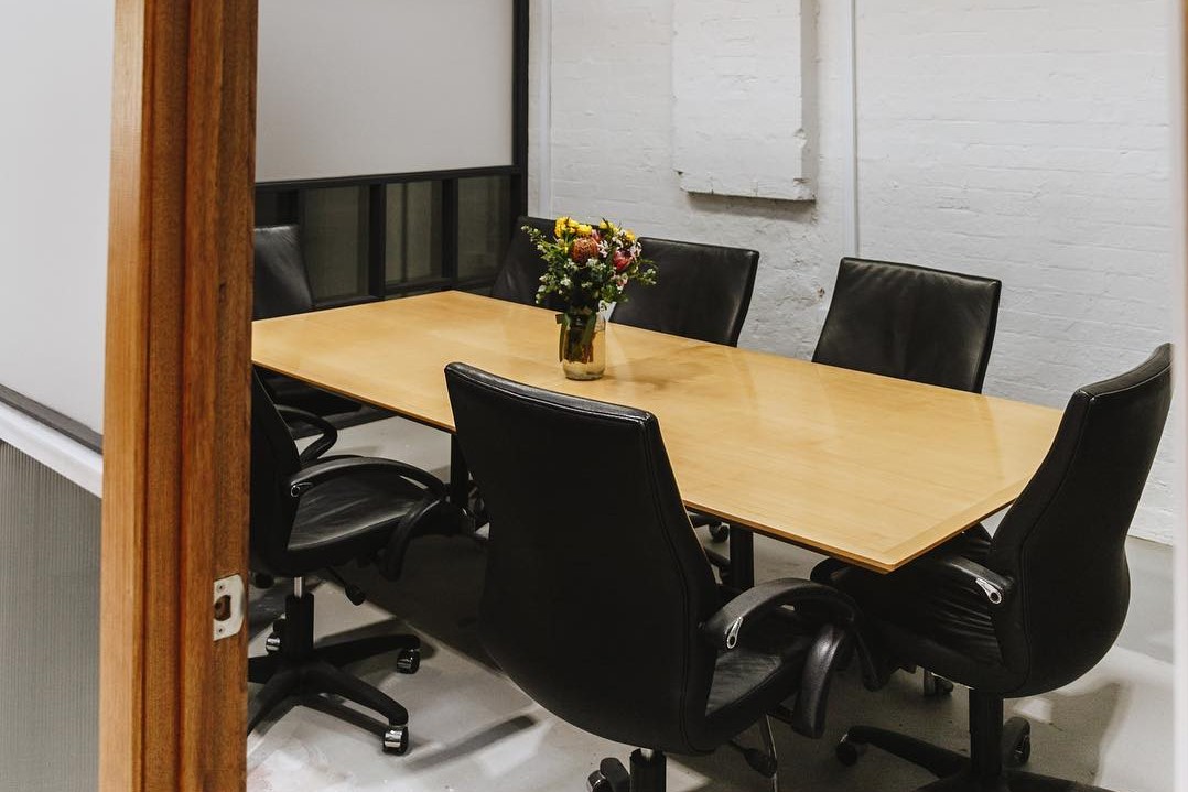 12 Person Coworking Desk