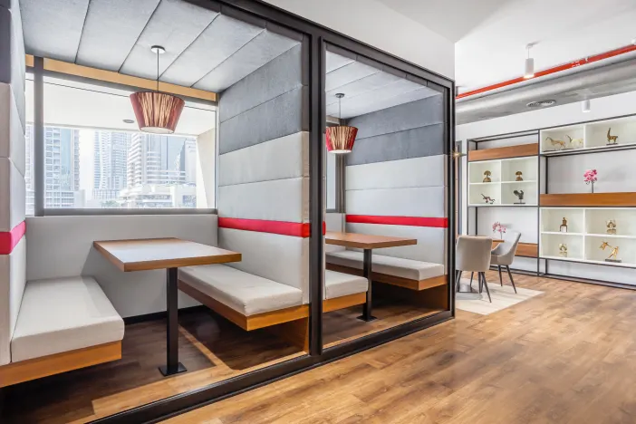 4 Person Private Office