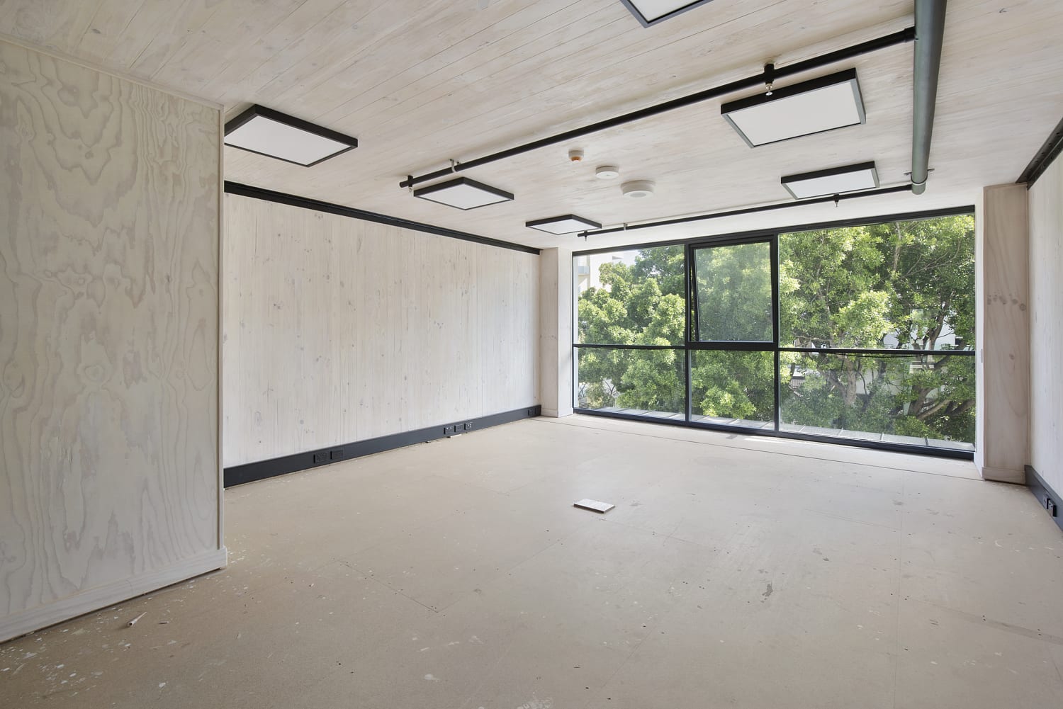 4 Person Private Office